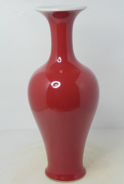 清朝乾隆皇帝最鍾愛的美人肩瓷器,豇豆紅釉柳葉瓶
