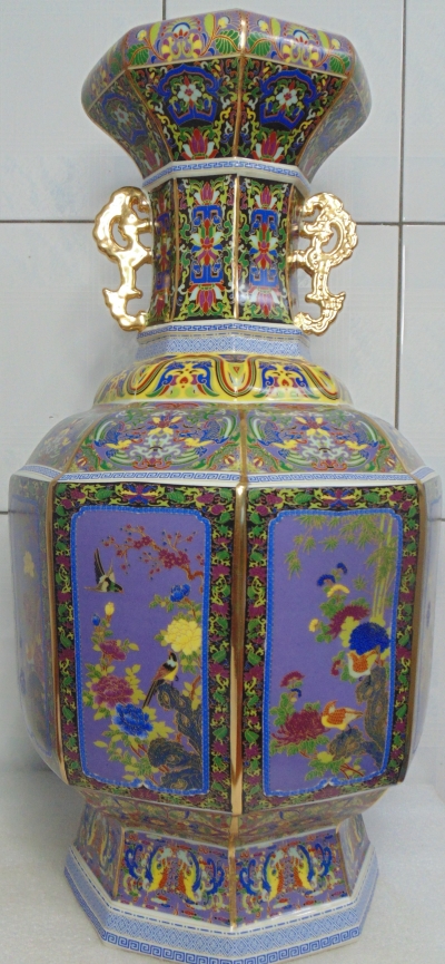 雍正官窯金絲琺瑯彩雙耳多階層八稜八角柱瓷瓶